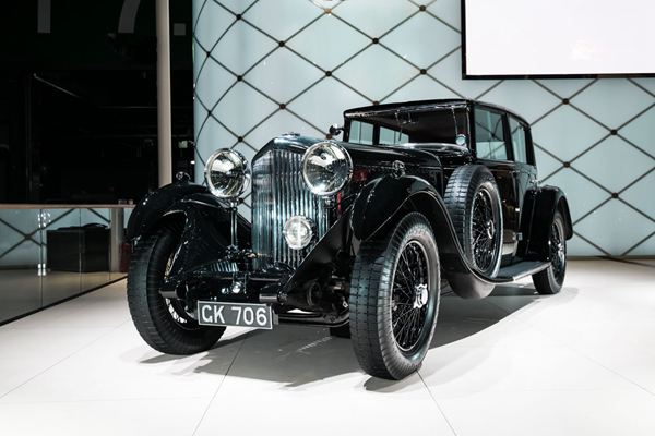 6. 宾利8升车型.jpg