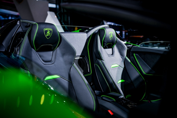 04 - 兰博基尼Huracán EVO敞篷版.jpg