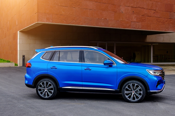 荣威RX5 MAX 03.jpg