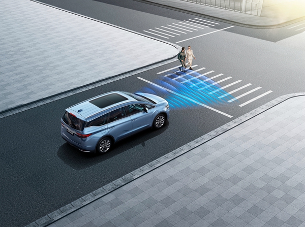 1562999731398_0_10_ AEB-P行人识别保护系统.jpg
