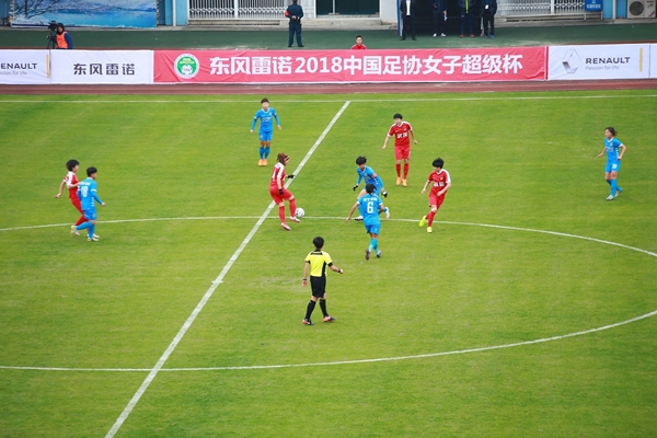 5.东风雷诺冠名赞助中国足协女子超级杯.jpg
