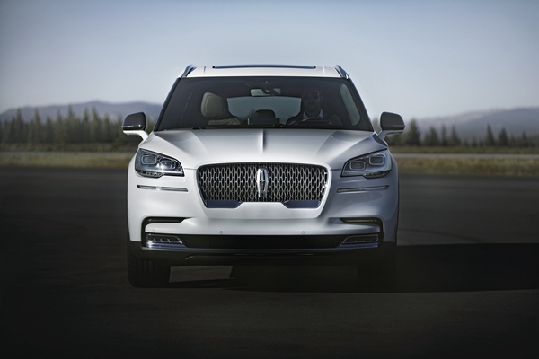 全新林肯飞行家 (1).jpg