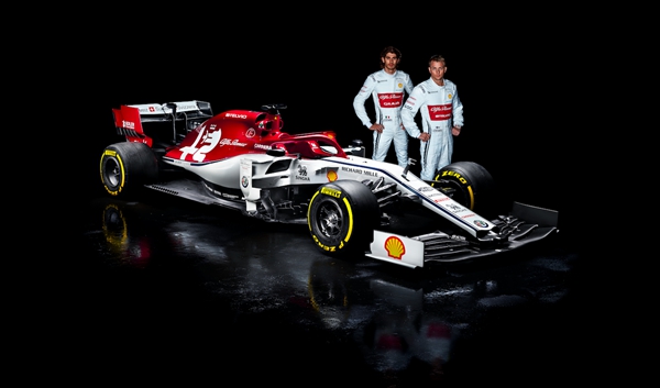 1 阿尔法·罗密欧竞速F1赛车.jpg