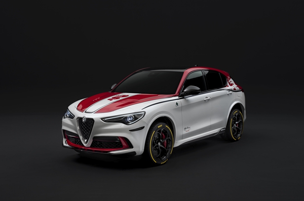 3 阿尔法·罗密欧Stelvio F1 Tributo全球纪念版.jpg