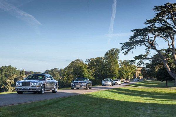 宾利品牌亮相SALON PRIVÉ盛会 (4).jpg