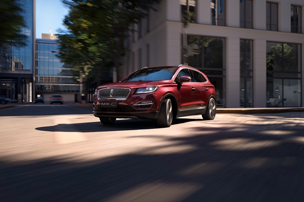林肯MKC.jpg