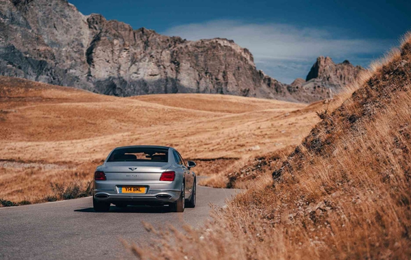 宾利全新飞驰预计将于2020年开始交付 (7).jpg