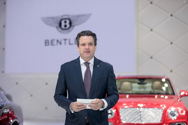 10. 宾利汽车中国内地及香港、澳门执行总经理安睿轲(Kim Airey)先生.jpg