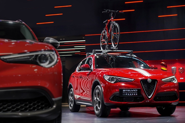 5. 2020款Stelvio豪华运动SUV.jpg