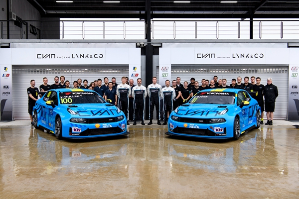 ue_1576422355504_1_领克车队历史性荣膺2019 WTCR年度冠军.jpg